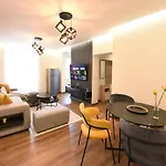 Noir Living 2 Bedroom Apartment